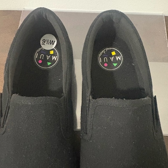 Maui and Sons Classic Black Loafers . NWOT - Picture 6 of 7